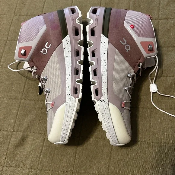 On Cloudtrax Hiking Boots NWOT Women’s Size 11 - Picture 8 of 9